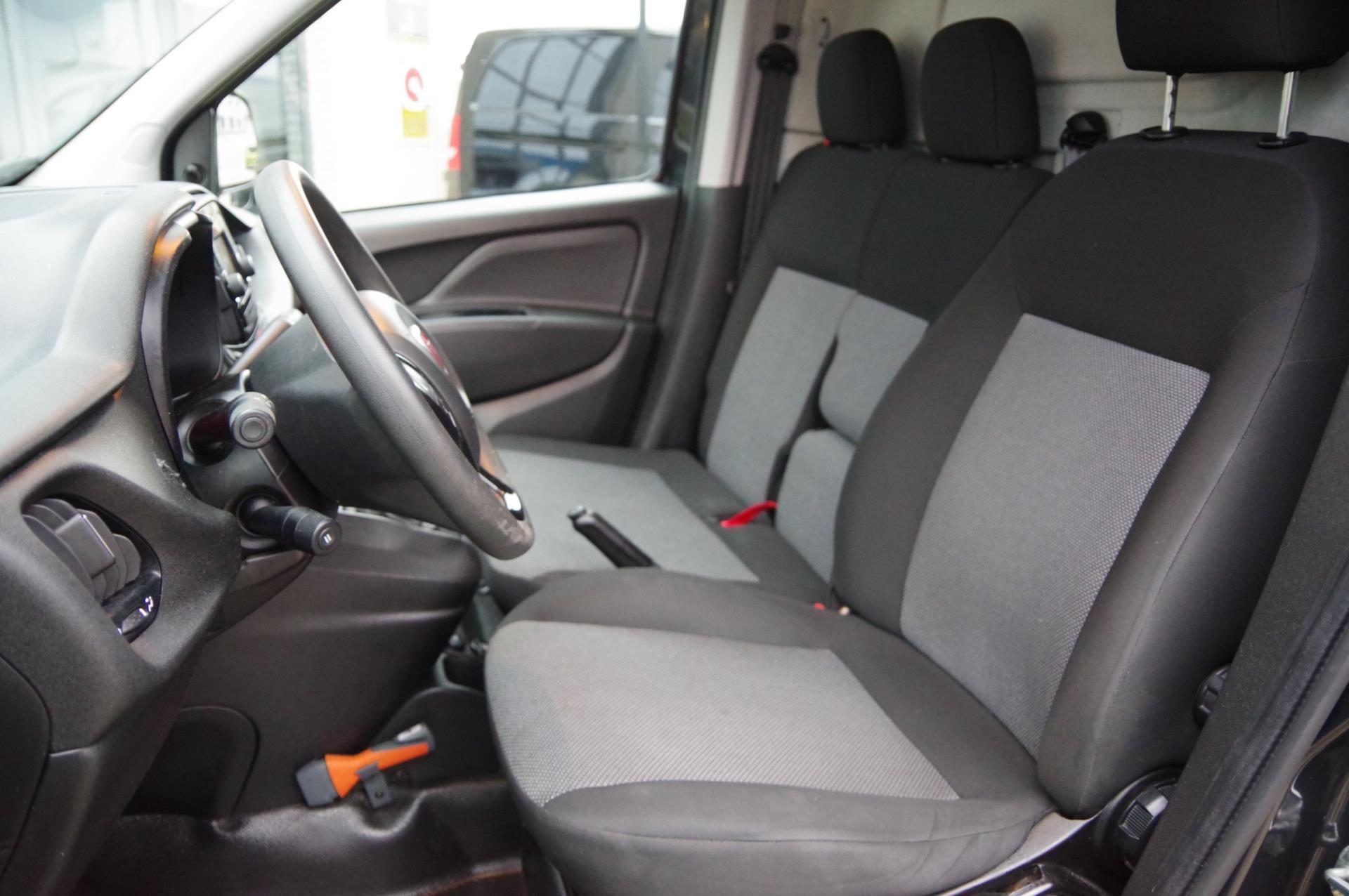 Fiat Dobló Cargo - Afbeelding 4