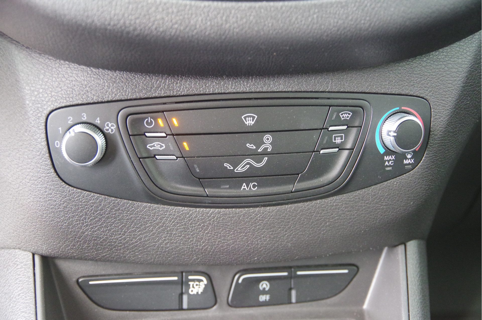 Ford Transit Courier - Afbeelding 12