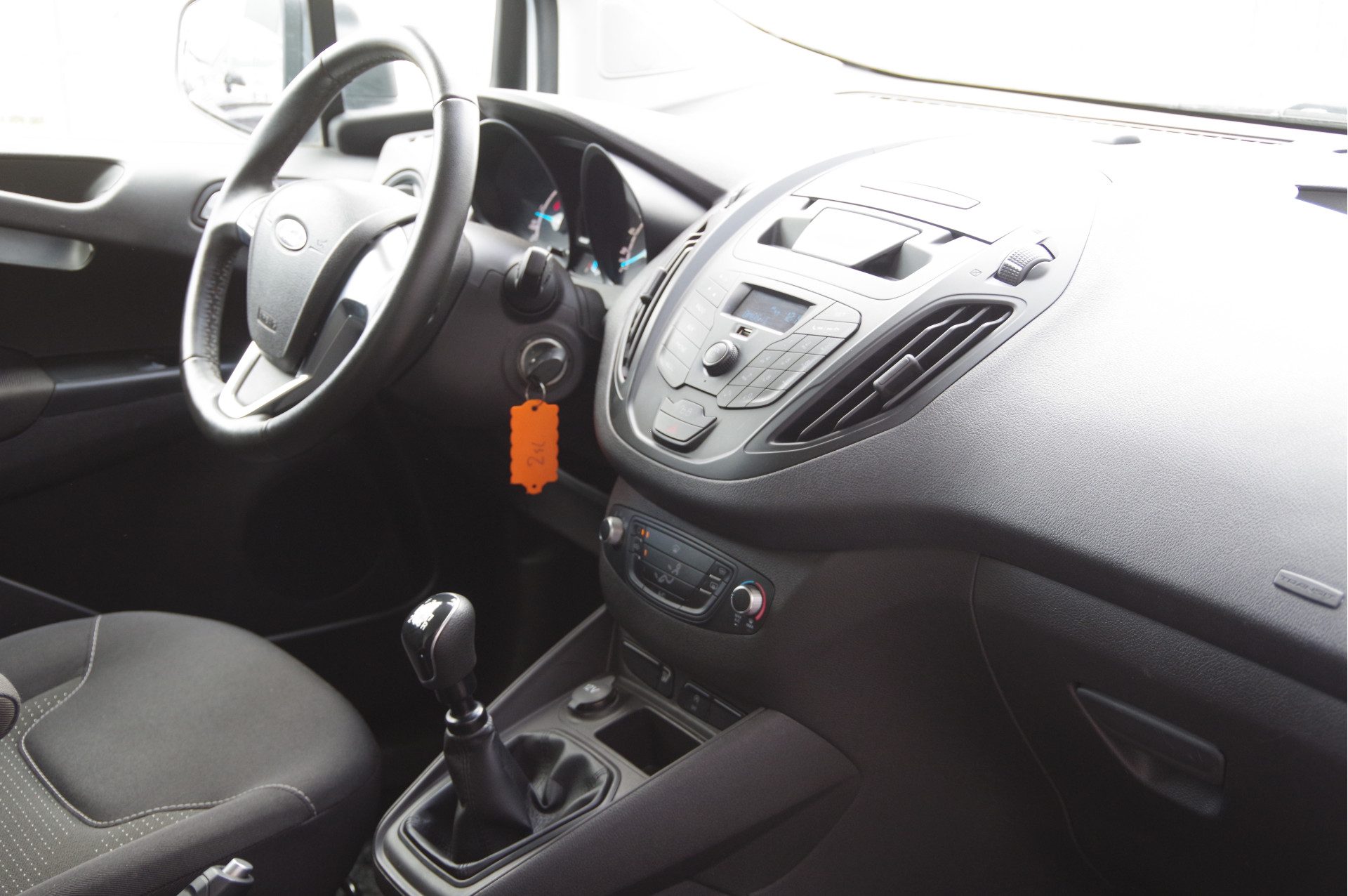 Ford Transit Courier - Afbeelding 17