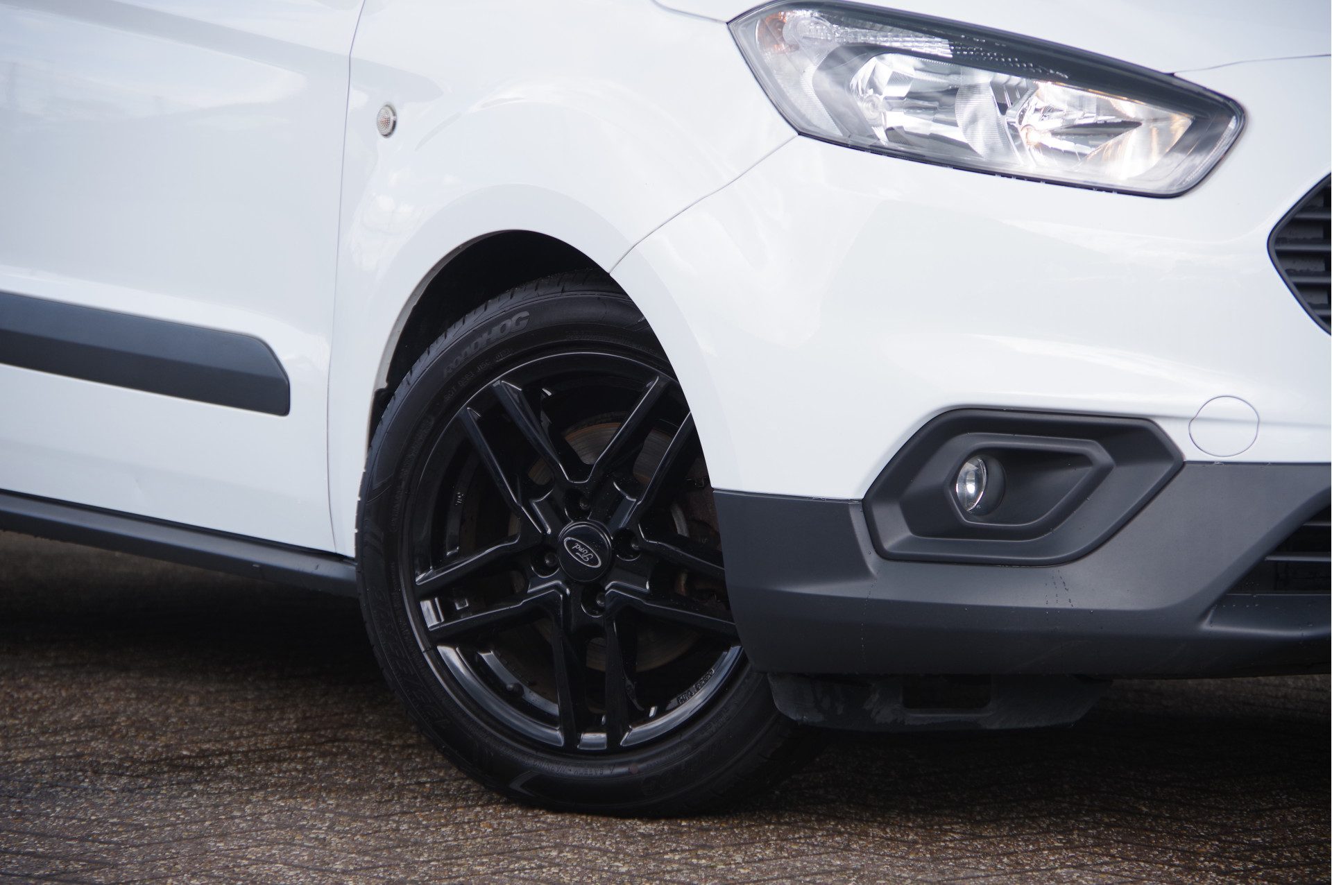 Ford Transit Courier - Afbeelding 4