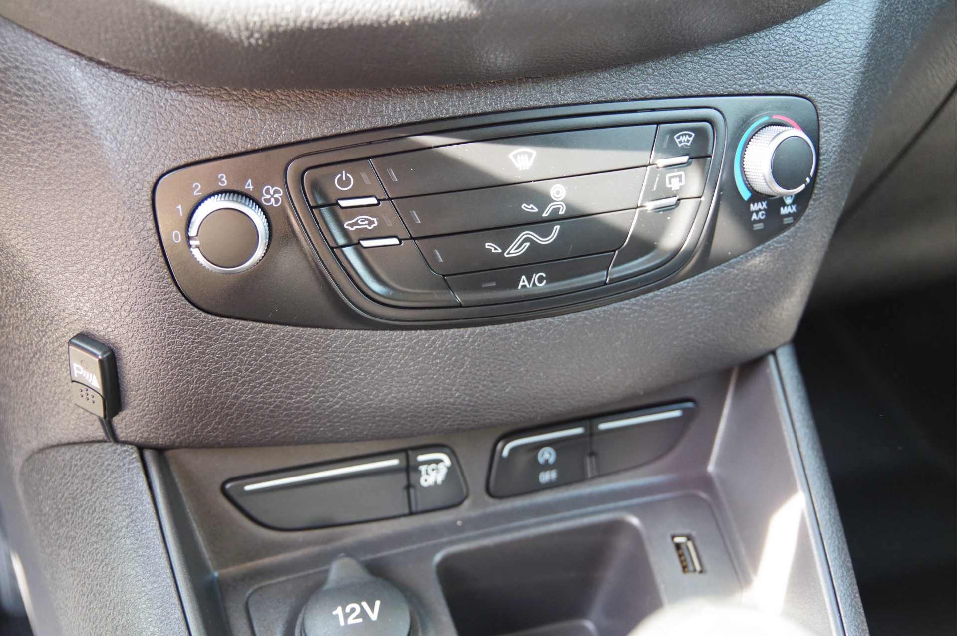 Ford Transit Courier - Afbeelding 16