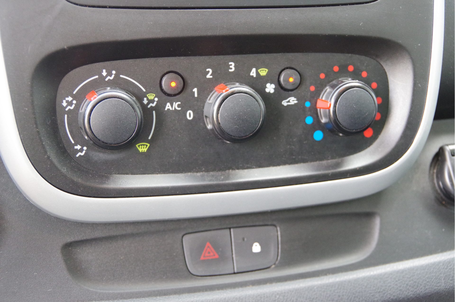 Renault Trafic - Afbeelding 15