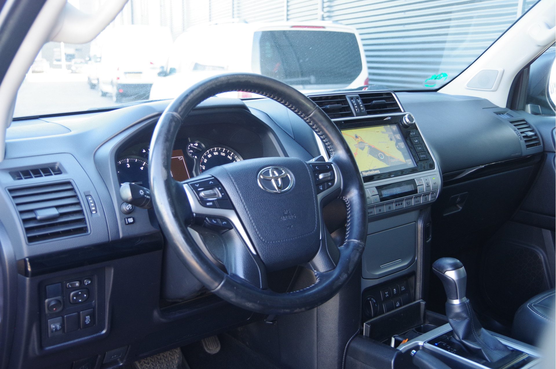 Toyota Land Cruiser - Afbeelding 3