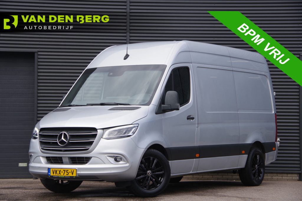 Mercedes-Benz Sprinter - 319 3.0 CDI V6 L2H2 AUT. LED, 3.5T TREKHAAK, 360 CAMERA, ADAPT. CRUISE, MBUX 10'', NAVI, CLIMA, PARKEERSENSOREN