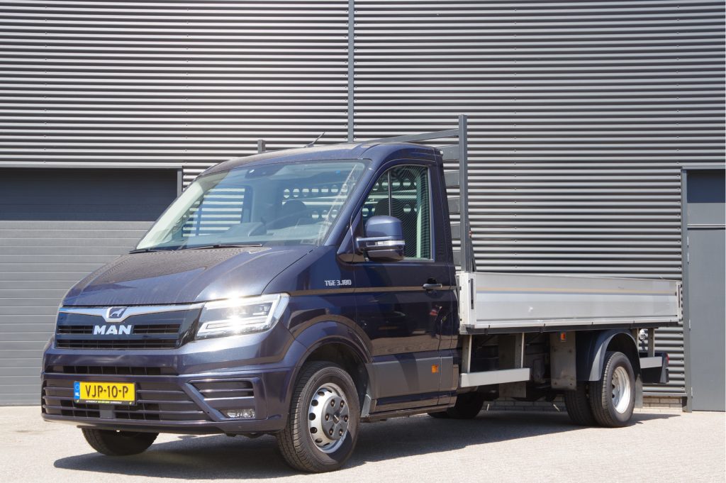 MAN TGE - 3.180 50 2.0 L4 OPEN LAADBAK, N1, AUT. DUBBELLUCHT, 3.5T TREKHAAK, LED, CRUISE, MF STUURWIEL, PICK UP, PICK-UP, NL AUTO, NAP