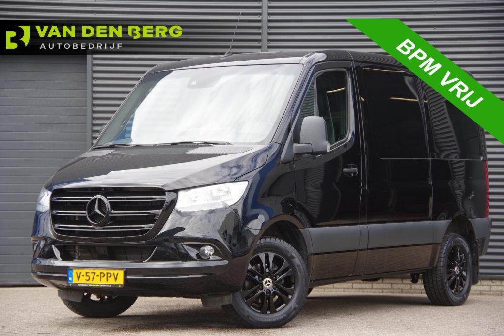 Mercedes-Benz Sprinter - 317 1.9 CDI L1H1 RWD AUT. 3-ZITS, LEDER, MBUX 10'', STOELVERWARMING, LEDER STUUR, CRUISE, CLIMA, GEVEERDE STOEL